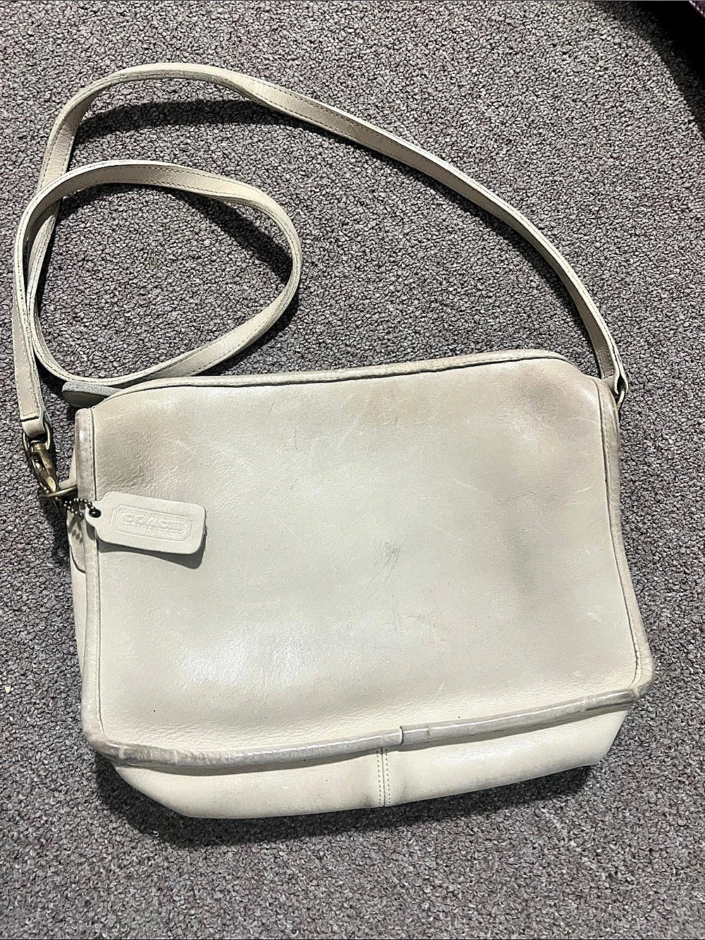Coach Vintage Coach Willis Bag Vintage Willis Bag Leather Crossbody White